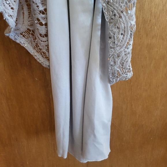 B. Darlin silver sequined v cut front, low cut back, prom/gown. Size 3/4 - Picture 11 of 16